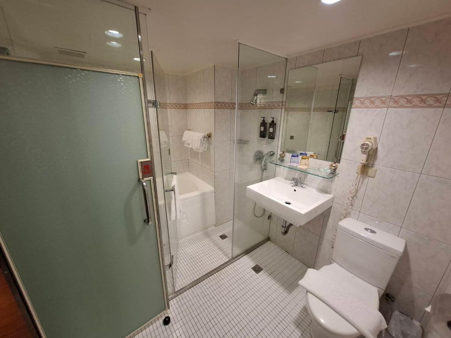 Happiness Hotel Тайбей Екстер'єр фото